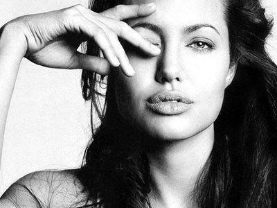 Angelina_Jolie_02